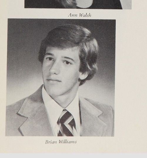 Yearbook Photos Of Media Personalities (32 pics)