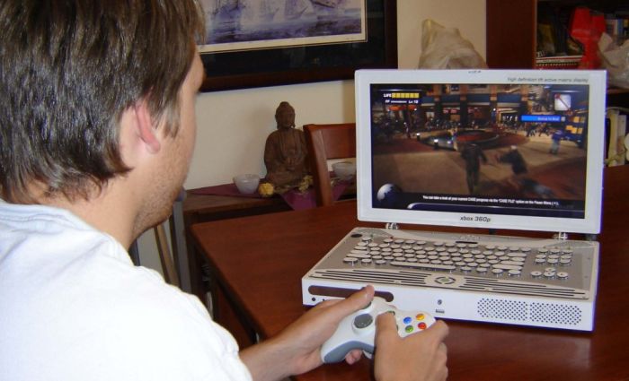 Xbox 360 Laptop (28 pics)