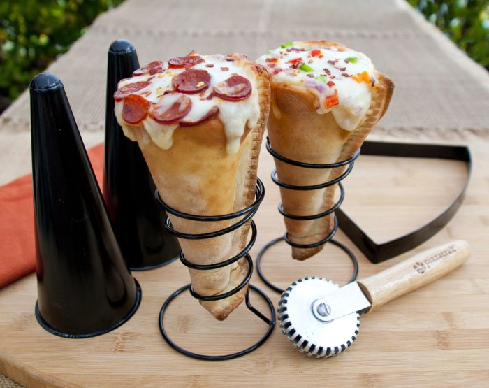 Pizza Cone Set (4 pics)