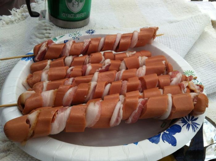Bacon Spiral Hot Dogs (7 pics)