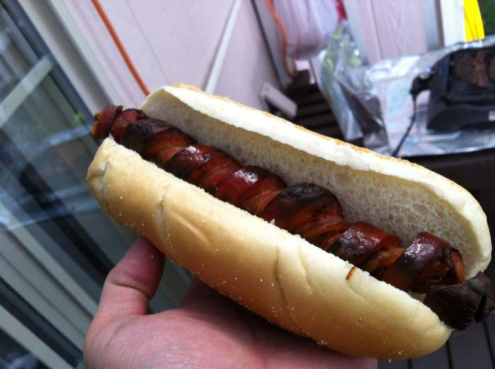 Bacon Spiral Hot Dogs (7 pics)