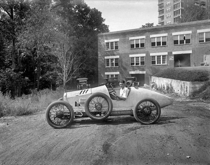 Cars of the Past (133 pics)