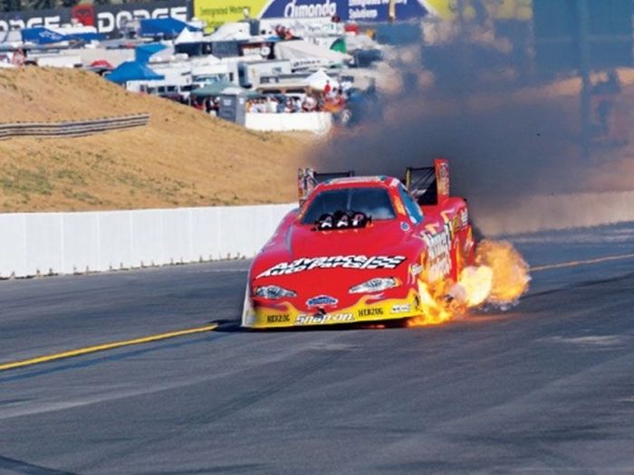 Sport Cars on Fire (45 pics)