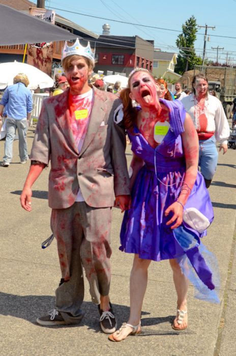 Seattle's Zombie World Record Attempt (28 pics)