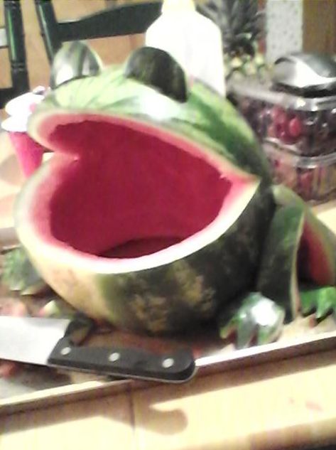 DIY Watermelon Frog Bowl (8 pics)
