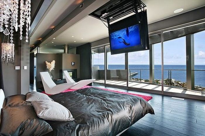 Beds with Awesome Views (36 pics)