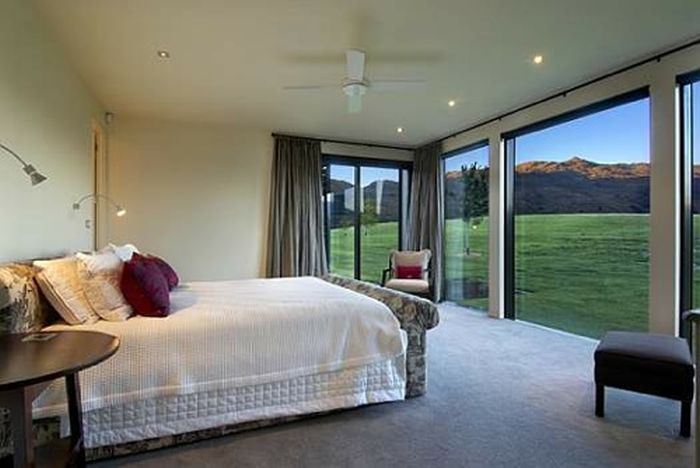 Beds with Awesome Views (36 pics)