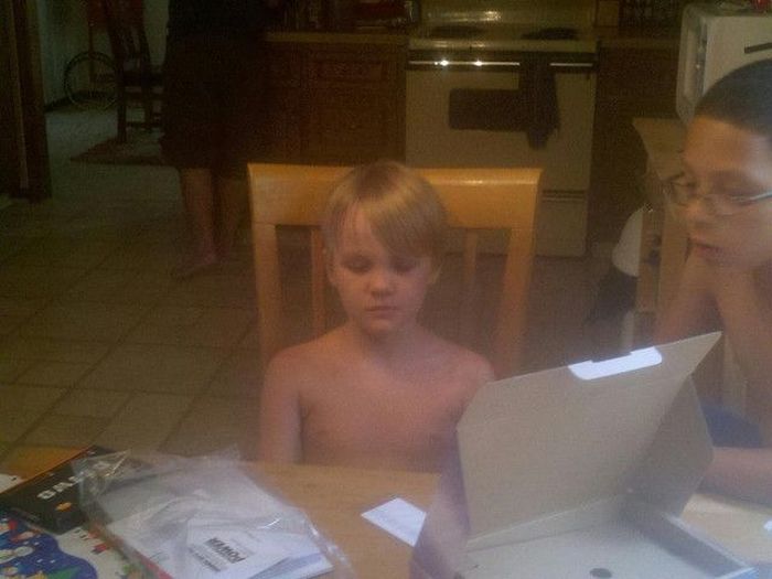 Trolling Your Kids is Not Cool (7 pics)