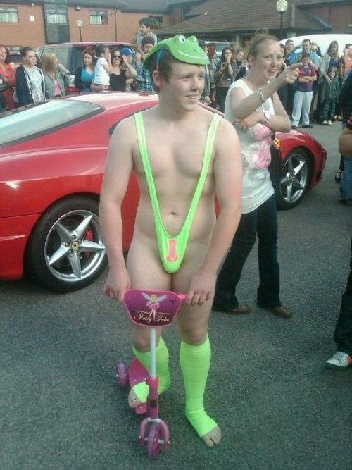 Borat Mankini Prom Suit (4 pics)