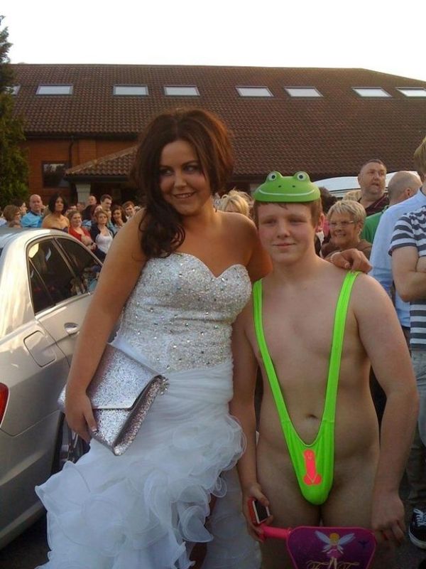 Borat Mankini Prom Suit (4 pics)