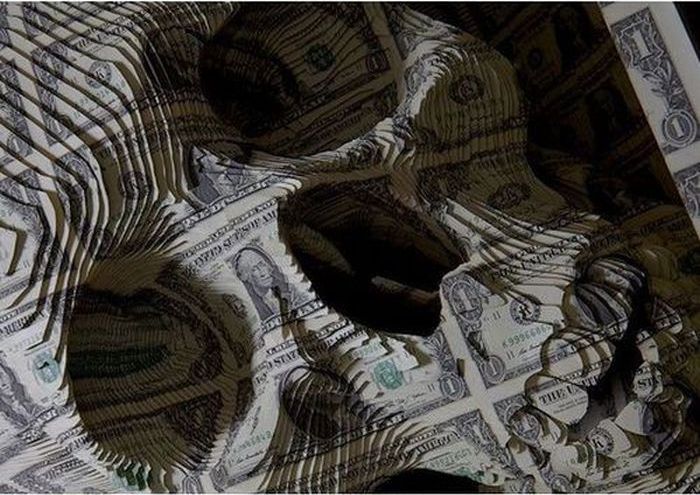 Sculpture Made with Dollar Bills (6 pics)