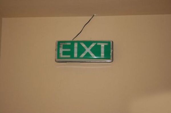 WTF Signs (35 pics)