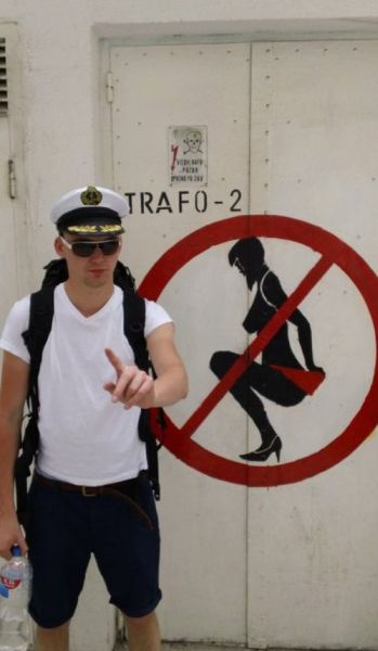 WTF Signs (35 pics)