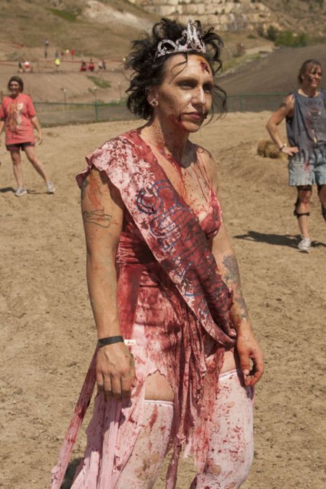 Run For Your Lives Zombie 5K (82 pics)