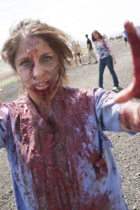 Run For Your Lives Zombie 5K (82 pics)