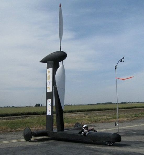 Wind-Powered Vehicle (3 pics)