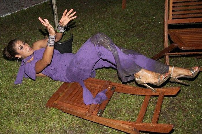 Drunk Layla Flaherty (6 pics)