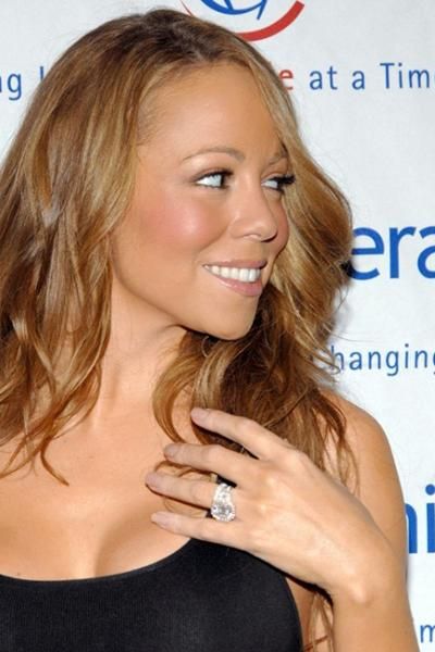Rings of Celebrities (45 pics) Rings of Celebrities (45 pics)
