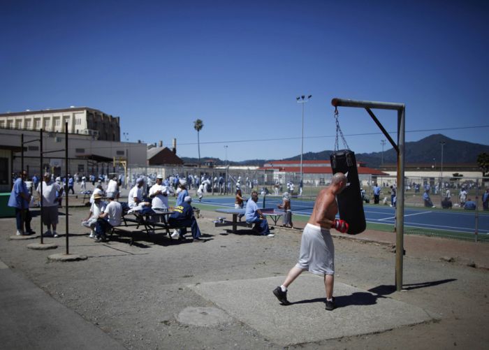 Inside San Quentin State Prison (27 pics)