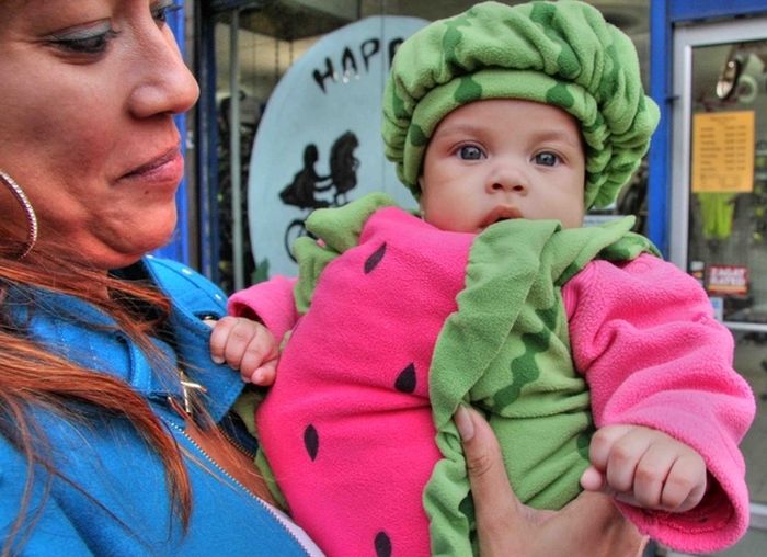 Babies Dressed As Food (30 pics)