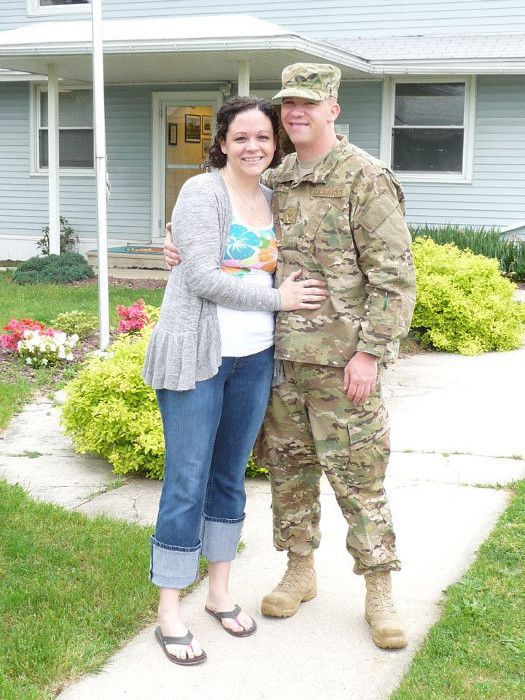 Her Husband Is Serving in Afghanistan... (16 pics)