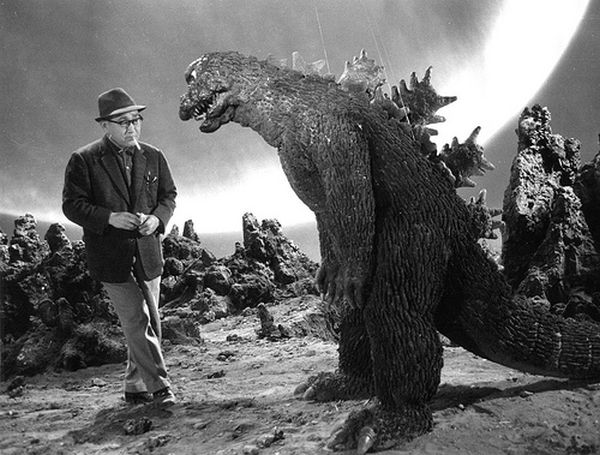 On the Set of Godzilla in 1954 (11 pics)