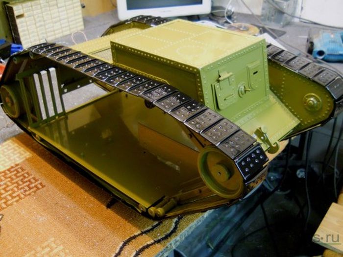 Tank PC Modding (111 pics)