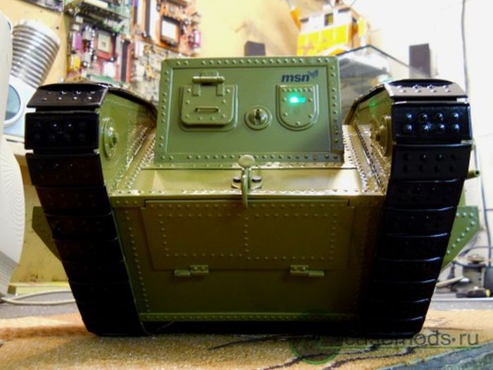Tank PC Modding (111 pics)