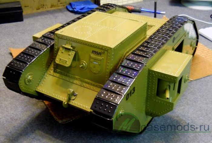 Tank PC Modding (111 pics)
