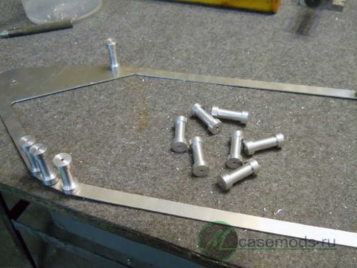 Tank PC Modding (111 pics)