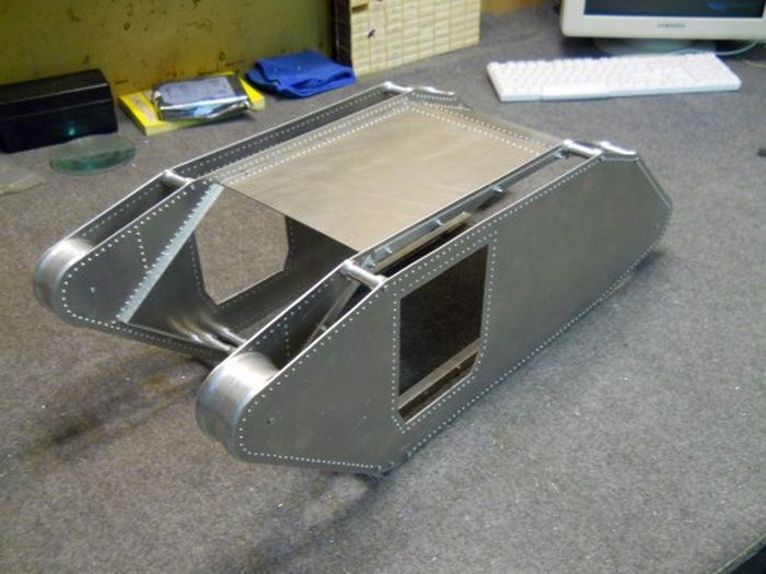 Tank PC Modding (111 pics)