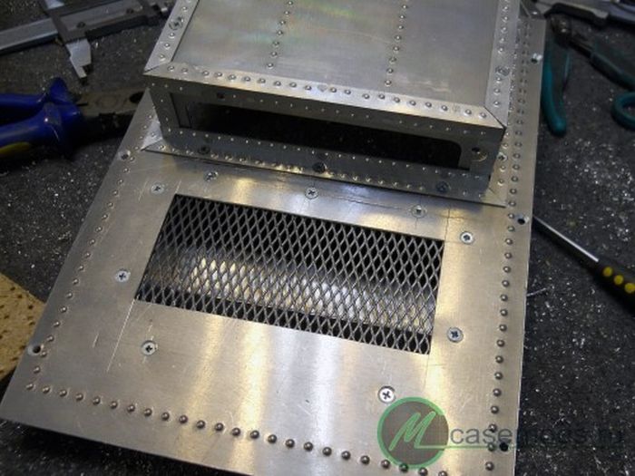 Tank PC Modding (111 pics)