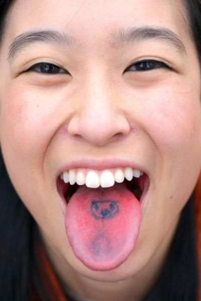 Tongue Tattoos (24 pics)