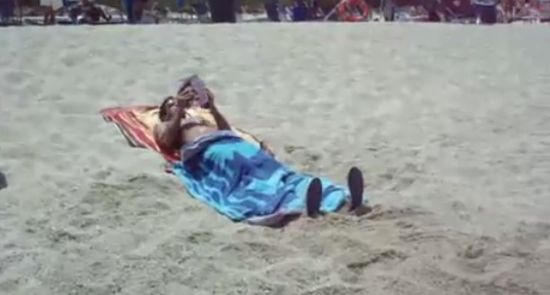 Hilarious Beach Prank