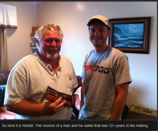 Reunion of a Man and His Wallet after 12 Years (9 pics)