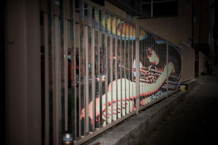 Street Art on Railings by Zebrating (20 pics)