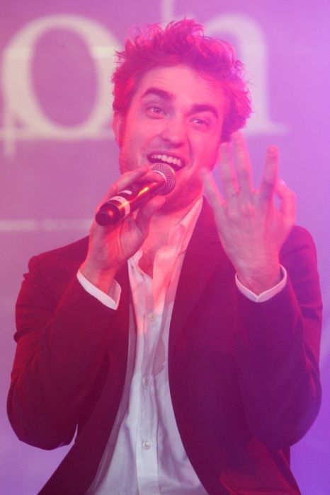 Robert Pattinson (74 pics)