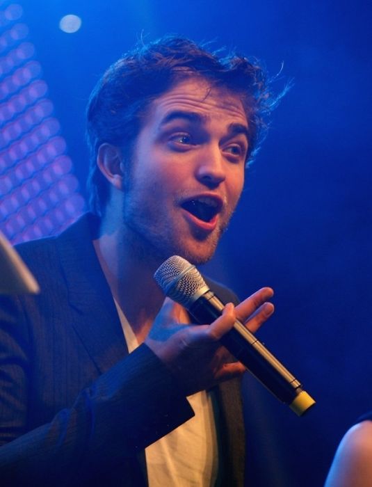 Robert Pattinson (74 pics)