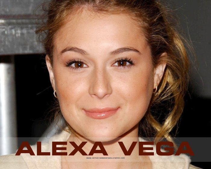 ‘Spy Kids’ Star Alexa Vega Then and Now (9 pics)