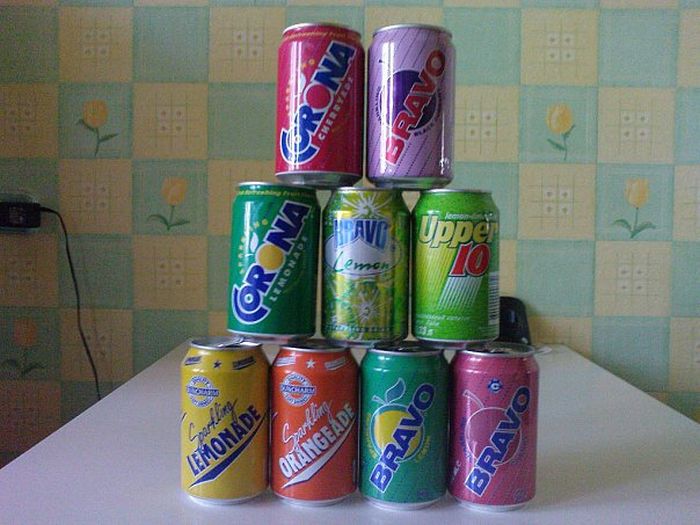 Collection of Cans from the 80s-90s (21 pics)