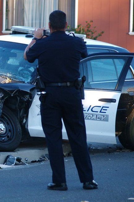 Police Car Crash (7 pics)