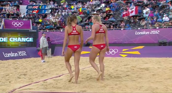 Sexy Girls of Olympic Beach Volleyball (25 pics)