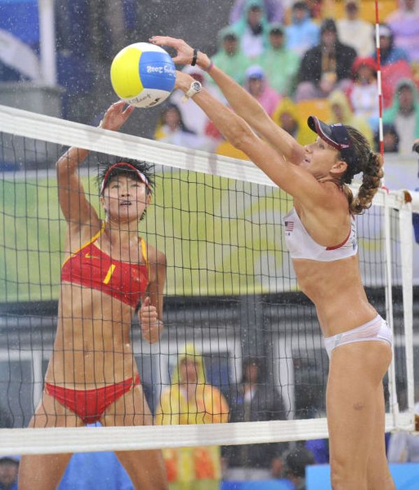 Sexy Girls of Olympic Beach Volleyball (25 pics)