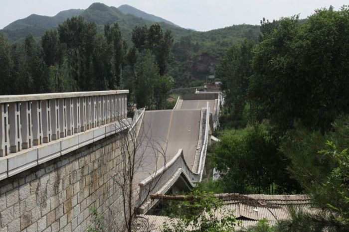 Overloaded Truck Broke a Bridge (8 pics)
