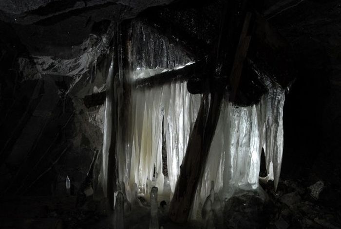 Abandoned Mines (38 pics)