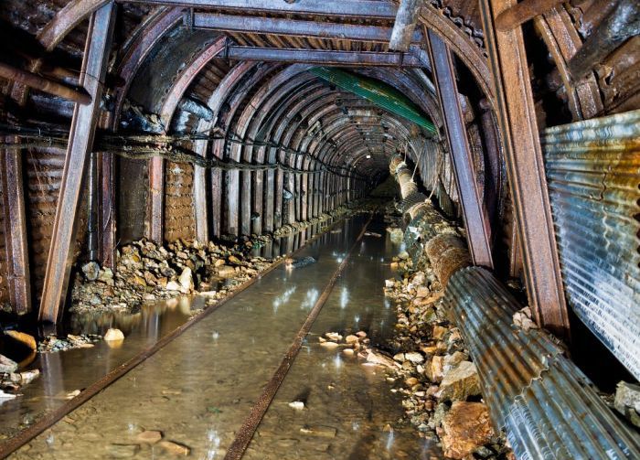 Abandoned Mines (38 pics)