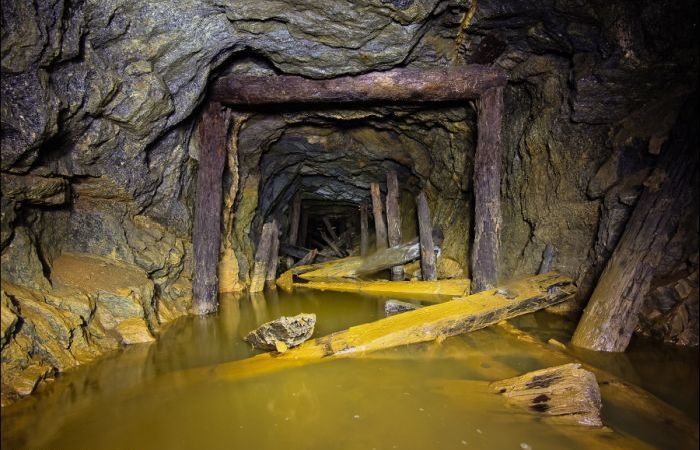 Abandoned Mines (38 pics)