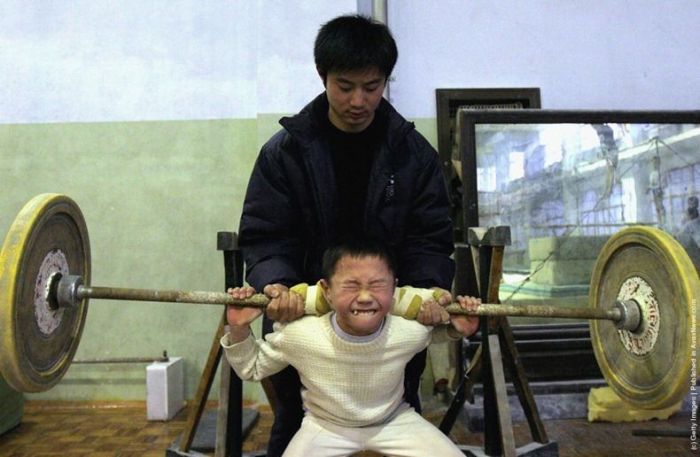 Mass Production of Olympic Champions in China (38 pics)