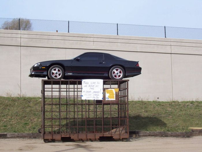 Revenge for Illegal Parking (4 pics)