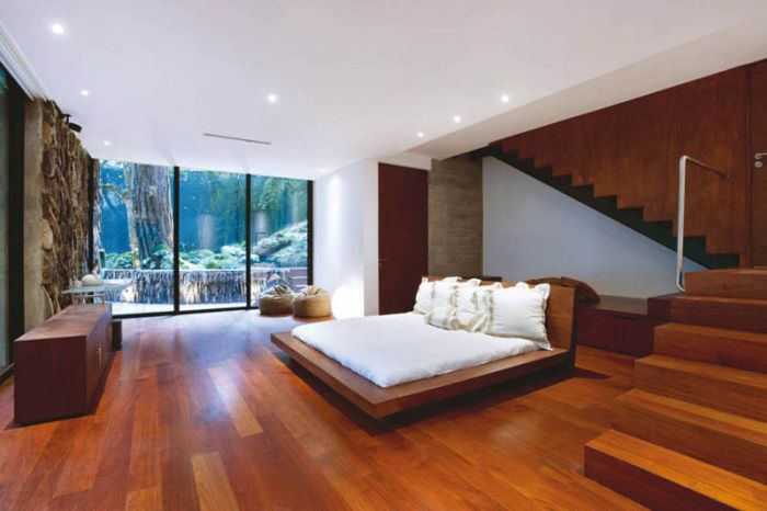 Home in the Forest (16 pics)